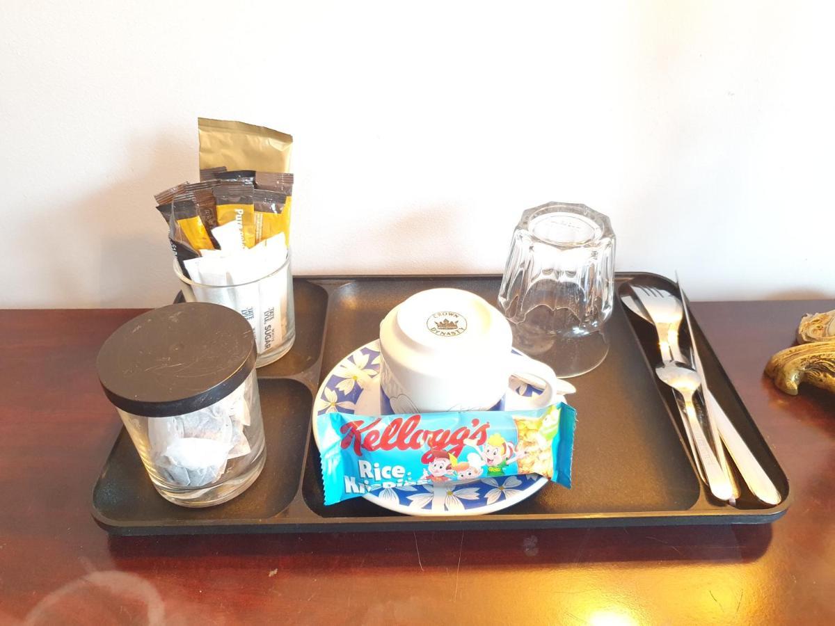 Beautiful Guest Rooms, Free Parking, 30Min Heathrow, 40Min Wembley, 60Min Central London 格林福德 外观 照片