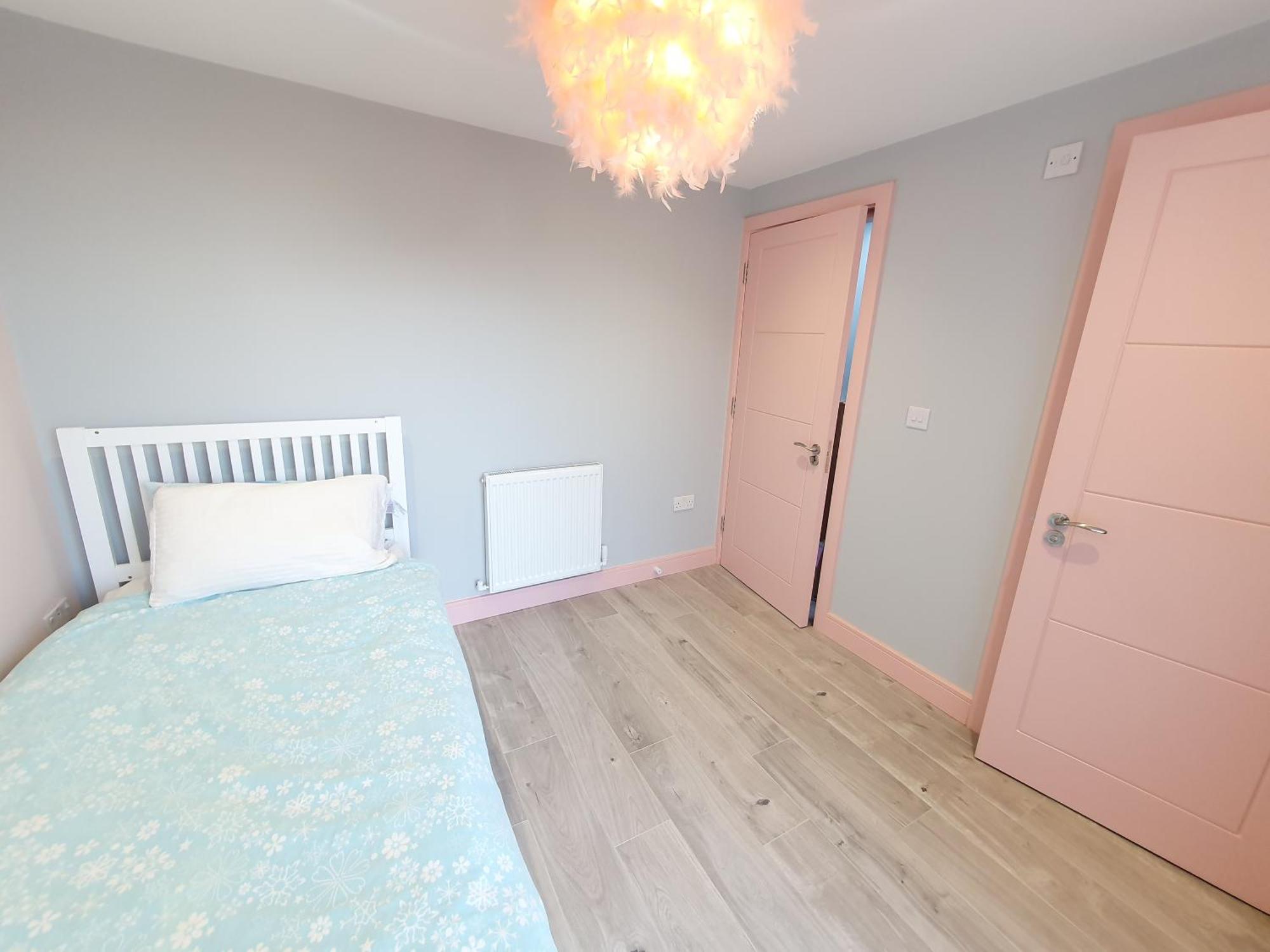 Beautiful Guest Rooms, Free Parking, 30Min Heathrow, 40Min Wembley, 60Min Central London 格林福德 外观 照片